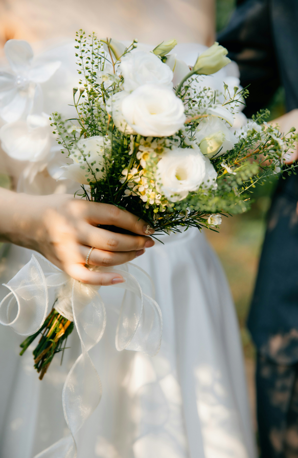 Floral Ribbon Ideas for Professional-Looking Bouquets