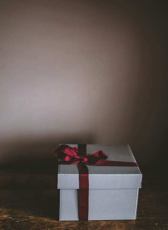 Choosing Ribbon for Handmade Gift Packaging