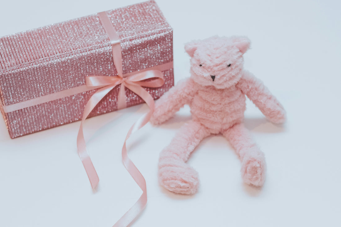 Choosing Decorative Ribbon for Corporate Gift Packaging