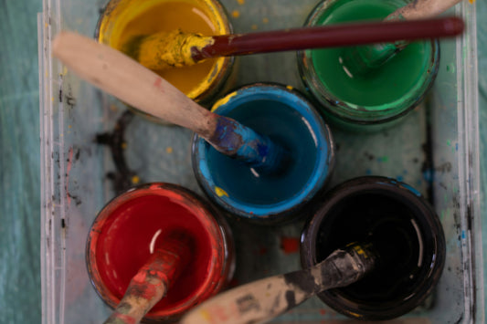 How to Use Earth Tone Oil Paints for Natural and Balanced Artwork