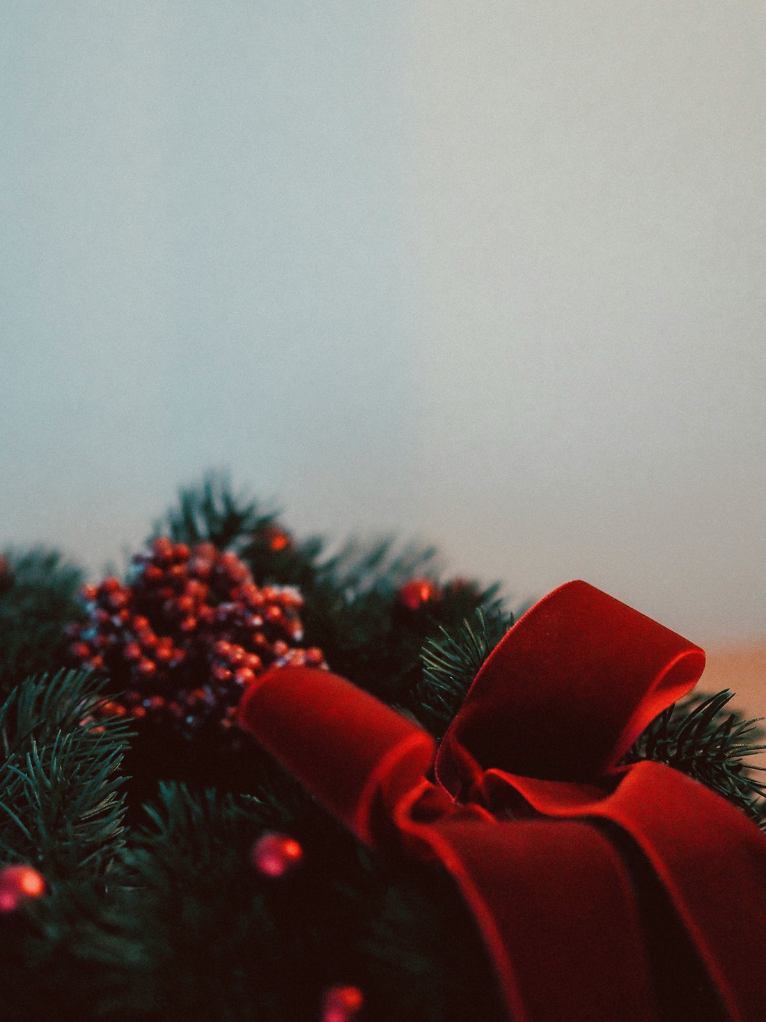Christmas Decorating Ideas with Velvet Ribbon