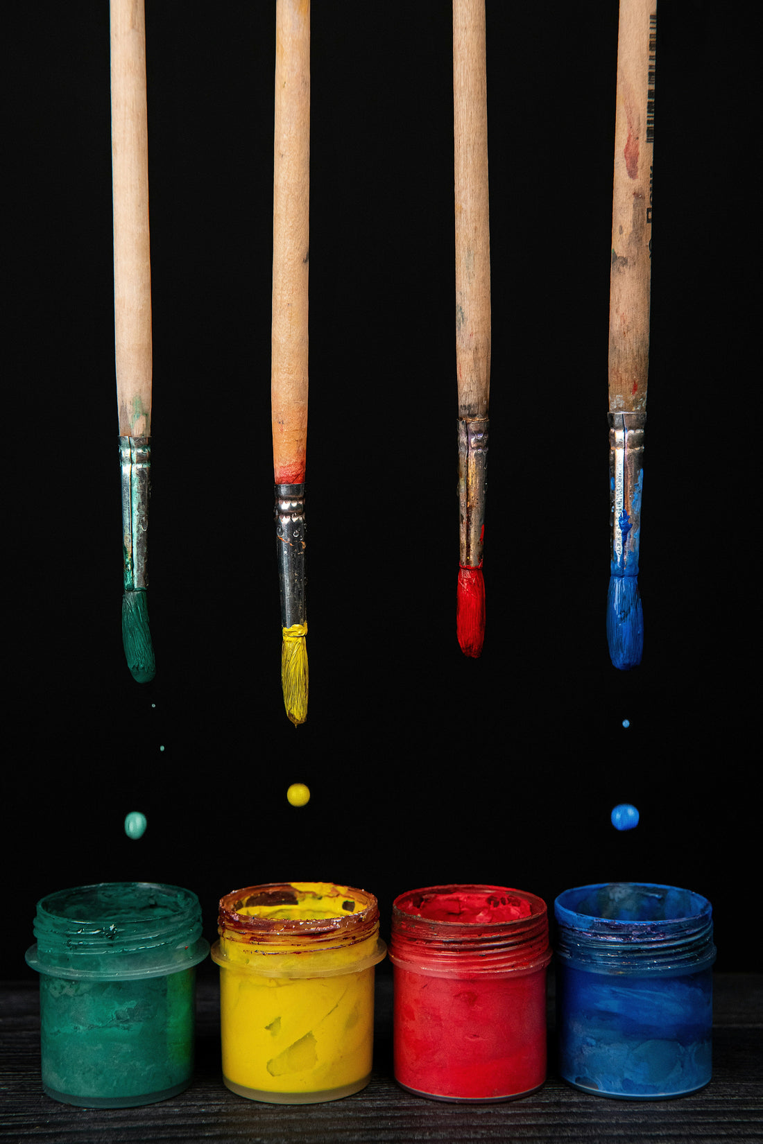 Choosing the Right White Oil Paint: Titanium White vs. Zinc White