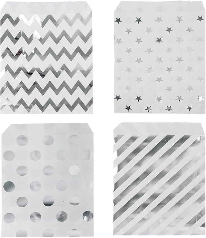 KEYYOOMY 200 Pcs Silver Candy Buffet Bags Small Cookie Bags Polka Dot Paper Treat Bag for Wedding Birthday Party (5 inch X 7 inch)