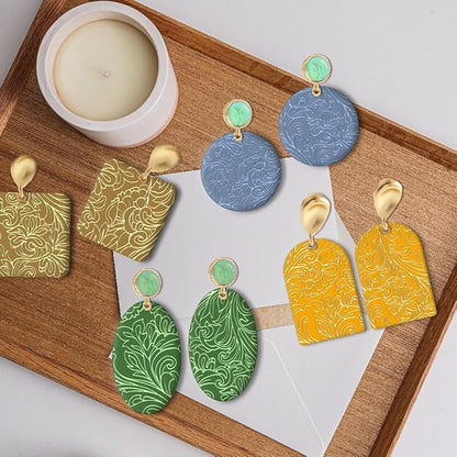 CHGCRAFT Clay Texture Mat Retro Floral Clay Texture Sheets Silicone Polymer Stamp Sheet Modeling Pattern Pad for Polymer Pattern Making Earrings Jewelry 5.5x5.5inch