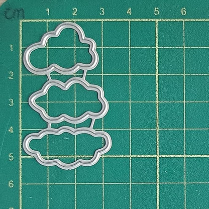 Cutting Dies for Card Making, Metal Scrapbooking Die-Cuts, DIY Bckground Frame Crafts Embossing Stencil, Paper Template Mold/Photo Album Arts Tool (3 Pcs Clouds-3.3x5.5cm)