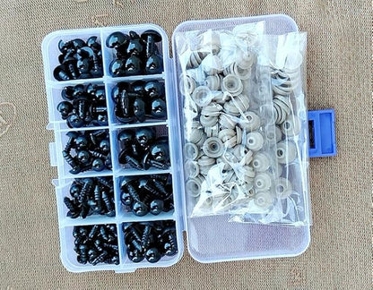 120 Pieces Locking Crochet Stitch Markers for Crocheting Knitting Clip Yarn Row Markers Tapestry Needles and 300 Pieces Safety Eyes