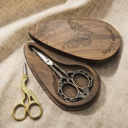 Vintage European Scissor With Customize Case Stainless Steel Personalized Engraved Name Scissor Wood Box for Cross Stitch Cutting Embroidery Sewing Handcraft Craft Art Work DIY Tool Needlework