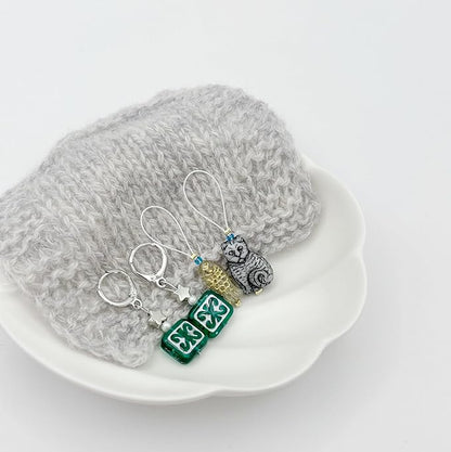 Handmade Stitch Markers for Knitting and Crochet, Two Green Floral Removable Rings, Gold-Edged Fish and Gray Cat Closed Ring, with Storage Case.