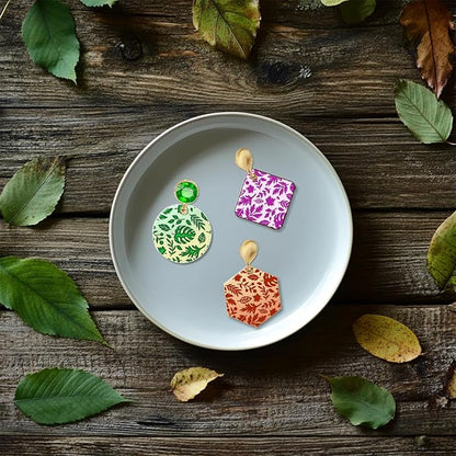 CHGCRAFT Autumn Leaves Pattern Polymer Clay Texture Sheet Plants and Maple Leaves Silicone Texture Mat for Polymer Clay Making Earrings Jewelry DIY Crafts 5.5 × 5.5 Inch